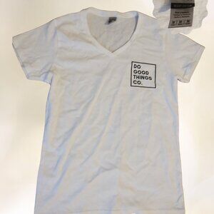 Ladies Medium White V-Neck T-shirt - Overstock Merch
